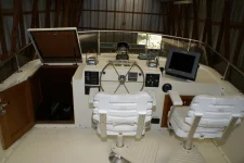 Hatteras Interior 046.webp