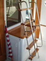 deck cabinet.webp