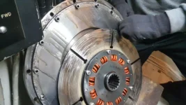 M20-Clutch.webp