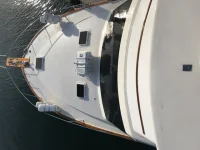 Maggie B Foredeck Overhead 001.webp Maggie B Foredeck Overhead 001.webp