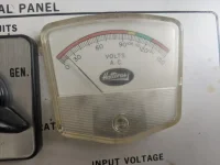 hatteras AC volt meter.webp