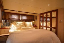 Master stateroom 2.webp Master stateroom 2.webp