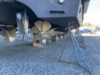 Hatteras 48 CPMY Props.webp