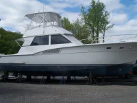 1982 Hatteras 125.webp