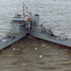 wierd ship