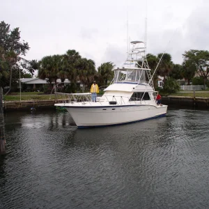 Hatteras_45_Lady_D_Haul_out_030