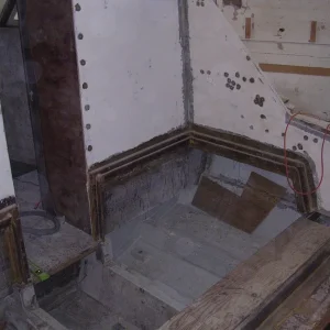 engine hatch supports