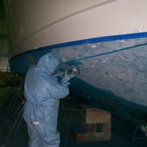 Bottom_hull_with_primer_coat