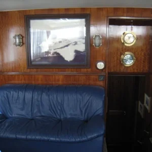 Salon Aft