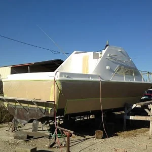 painting the hatteras 31