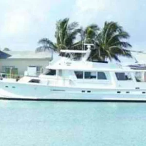 1979 72' Hatteras – "Los Suenos"