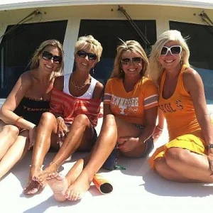 Ba Ba Ba Babes on the Bow!