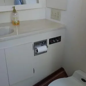 2015 boat forward head with plasteak floor