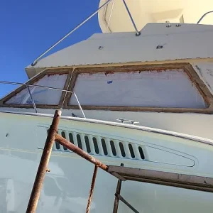 Frameless windows