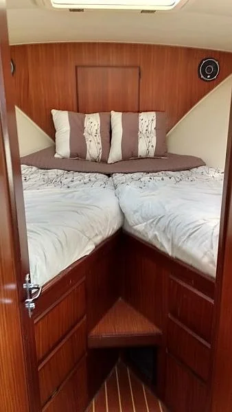 2015 boat v birth 3