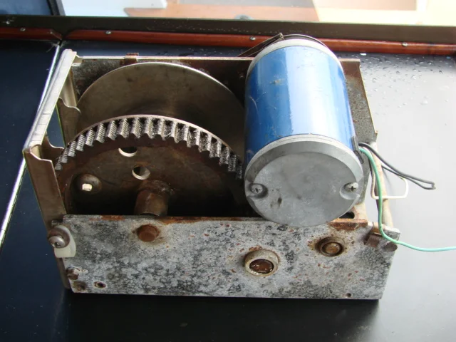 Davit Winch 1