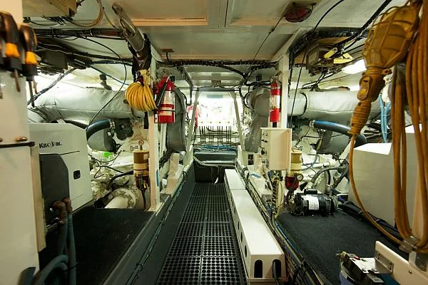engine-room-of-the-55-hatteras-boat-for-sale-2
