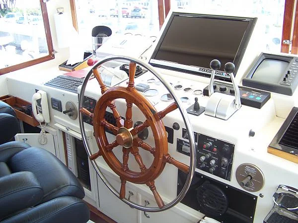 Fly Bridge Helm