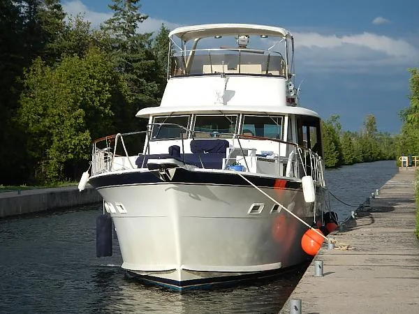 Going up Trent Severn Canal 2