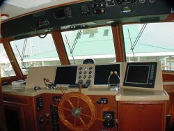 Kismet_Pilothouse