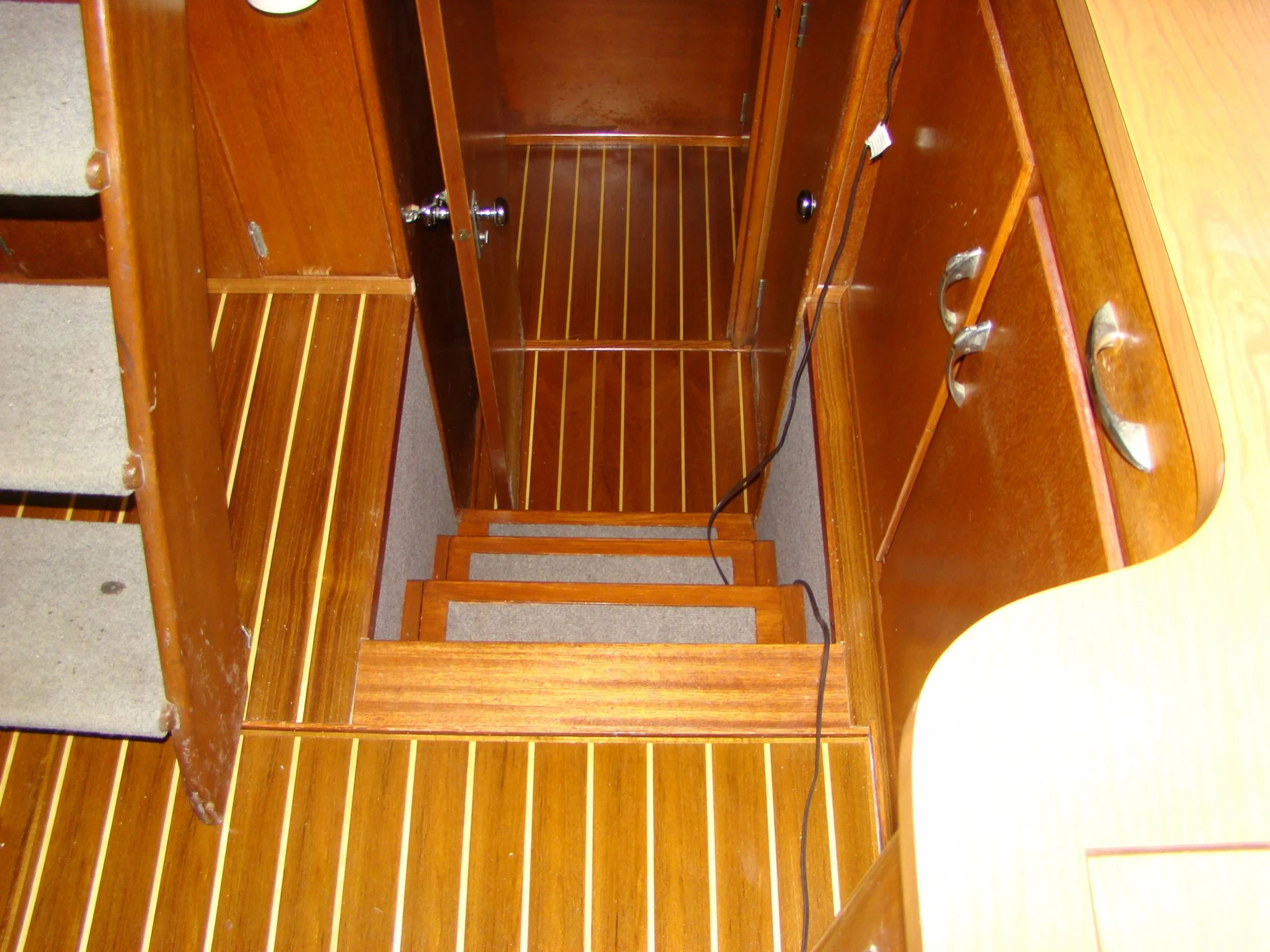 New Teak &amp; Holly