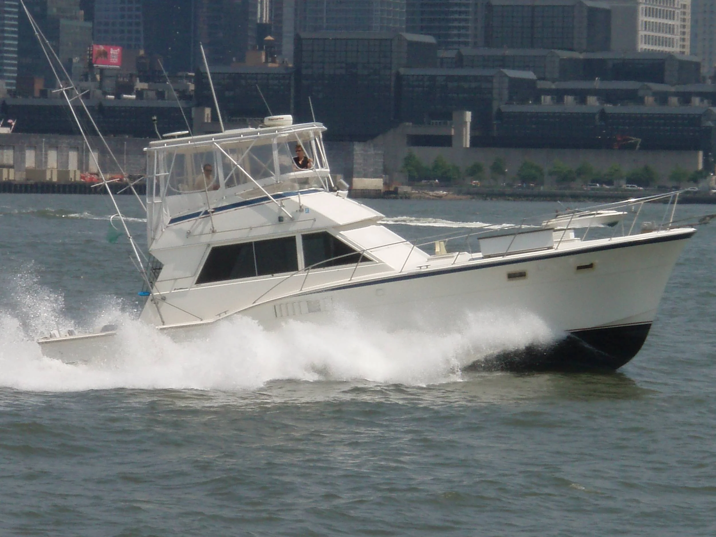 NYC_cruising_24kts
