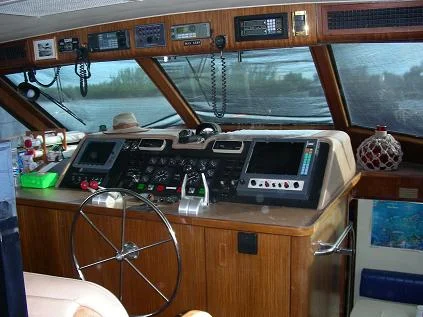 Pilot House 67' cpmy